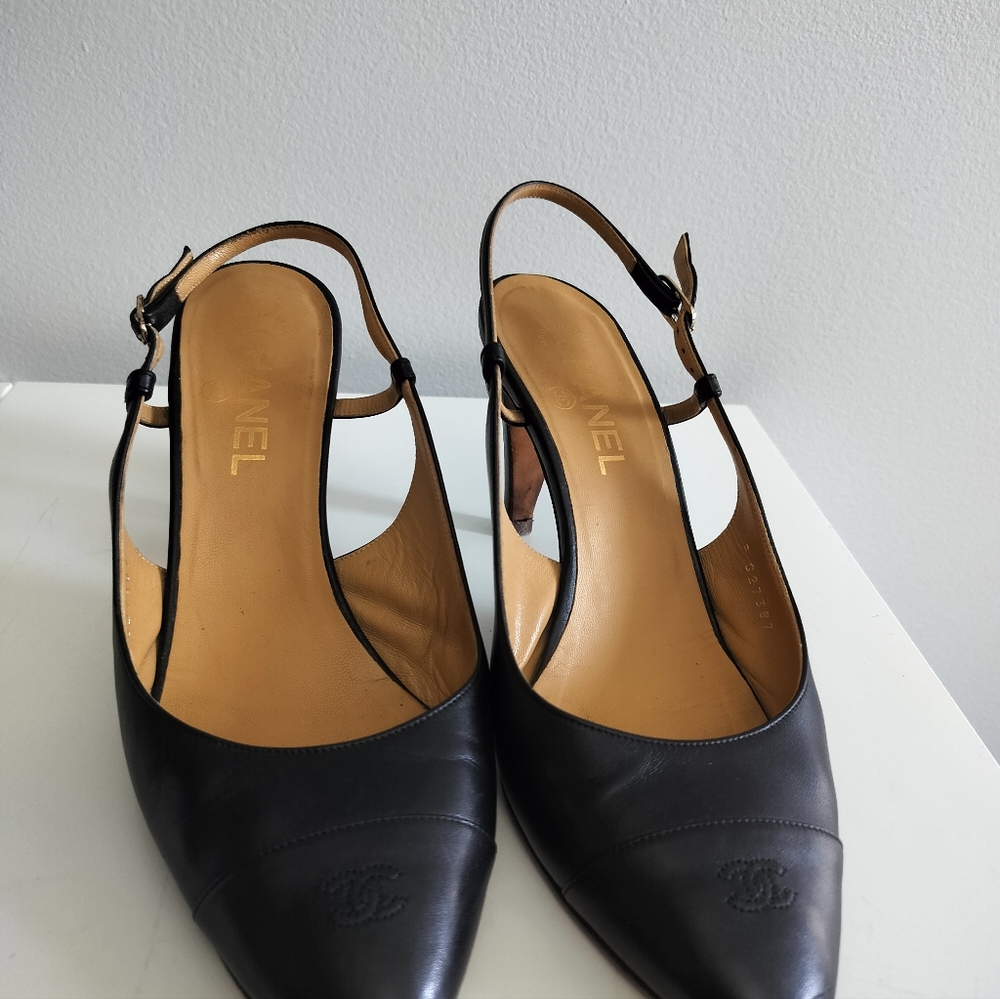 Chanel slingback Heels